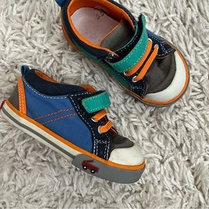 ✖️SOLD✖️ See Kai Run Toddler Boys Sneakers